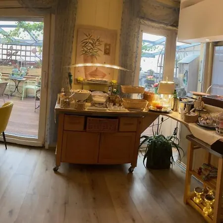 伦朵夫酒店 酒店