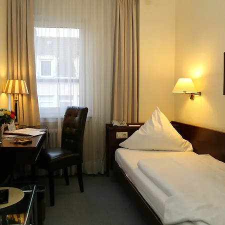 Hotel Loehndorf